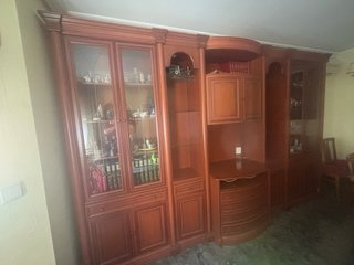 Mueble librería salón boiserie con TV y luz