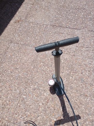 Bomba de aire para bicicleta