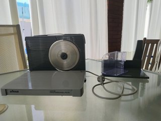 Cortador Fiambre Eléctrico Ufesa