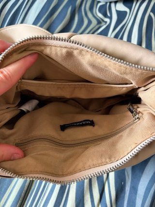 Bolso acolchado beige