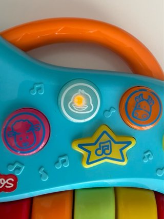 Teclado infantil luces y sonidos