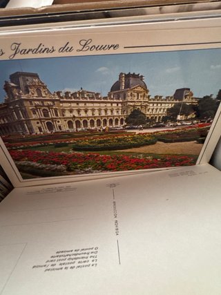 Caja de postales variadas (más de 100)