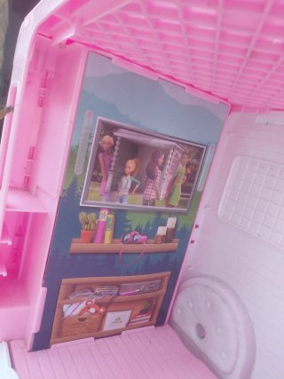 Grande casa mobile Barbie Dream Camper rosa