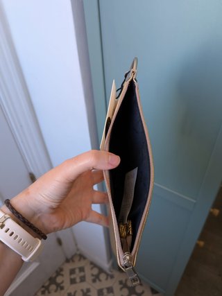 Bolsito Clutch Prüne Dorado Piel