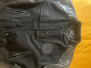 Chaqueta bomber negra