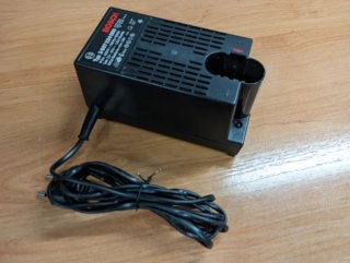 Cargador Batería Bosch 2607224000