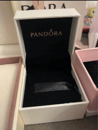 Cajas y bolsas Pandora