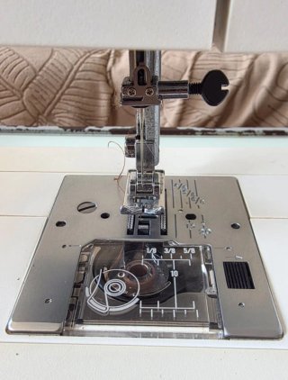 Máquina de coser PFAFF hobby 1132