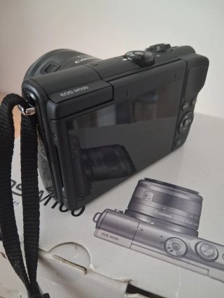 Canon EOS M100 Fotocamera Mirrorless Kit 15-45mm