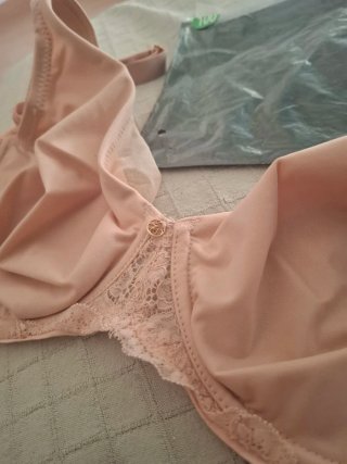 Sujetador 100E Women'S Secret, rosa nude,encaje.