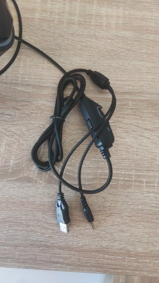 Cascos Gaming CLS200