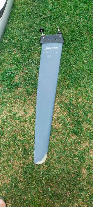 Tabla windsurf Formula 159 con funda y aleta