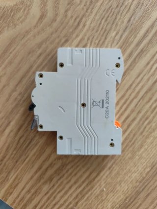 Interruptor Magnetotérmico MAXGE EP-DPN6K C20