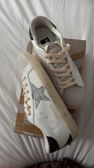 Golden Goose Sneakers Superstar Plata y Blanco
