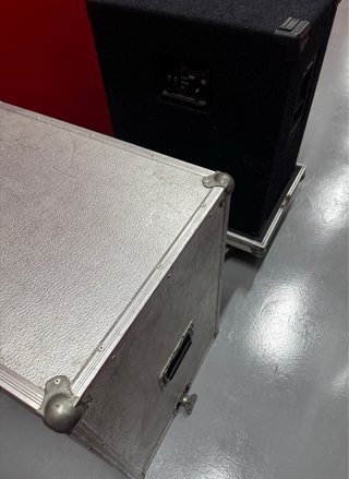 Altavoz EBS NEO 4x10 + Flightcase