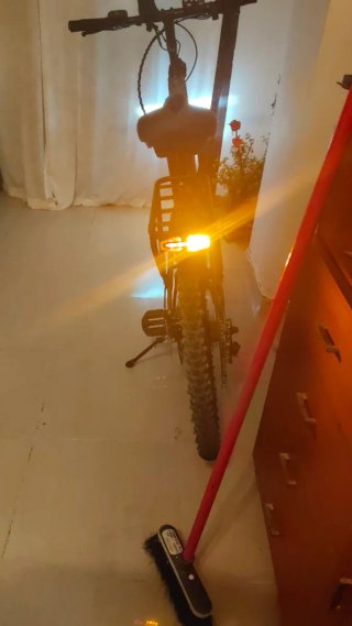Bicicleta Eléctrica HillMiles Milecity1
