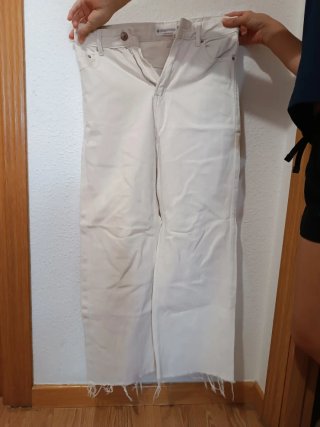 Pantalón vaquero Stradivarius blanco