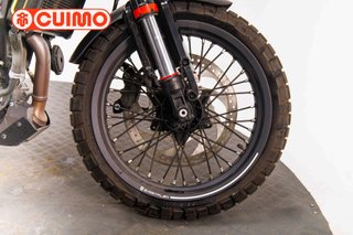 HUSQVARNA SVARTPILEN 401