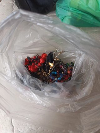 Lote Bisutería Multicolor y Roja