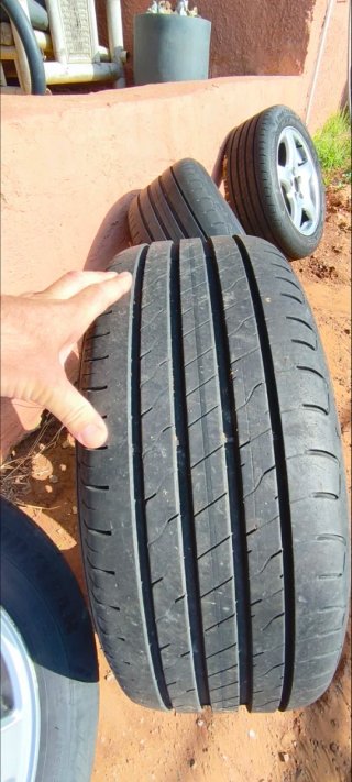 Llantas Volvo 16
