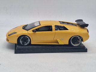 LAMBORGHINI Murcielago rielaborata - Scala 1/18