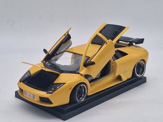 LAMBORGHINI Murcielago rielaborata - Scala 1/18