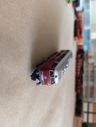 Locomotora ARNOLD