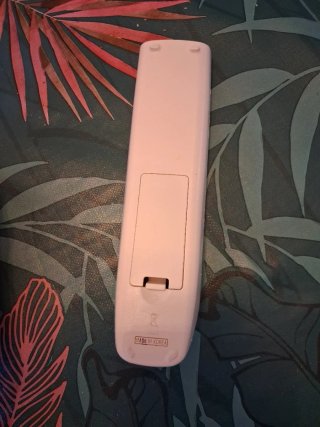 Televisor 22 pulgadas NO smart blanco