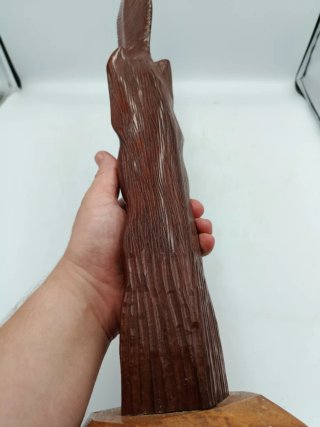 ARTE ÉTNICO TALLADO EN MADERA