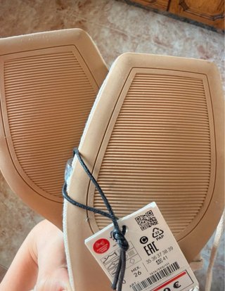 Sandalias finas Lefties beige T 40
