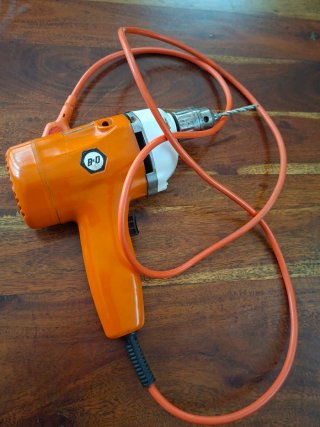 Taladro Vintage Black & Decker Naranja