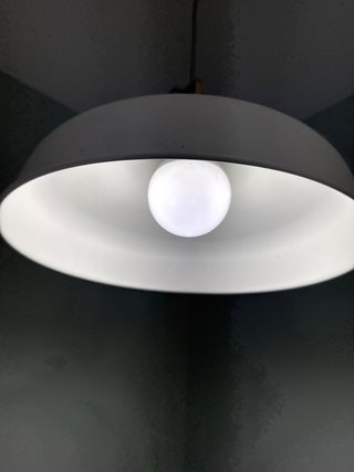 Lámpara colgante Ranarp Ikea blanca y dorada