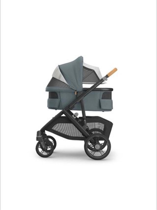 Carro UppaBaby V3 con capazo