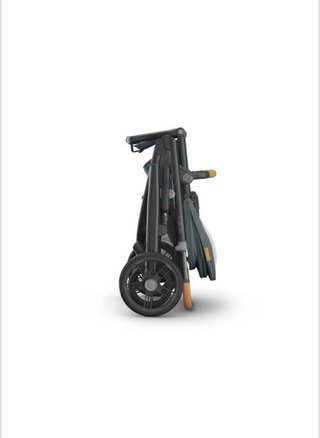 Carro UppaBaby V3 con capazo