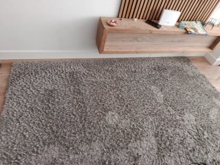 Alfombra de poliéster gris / visón