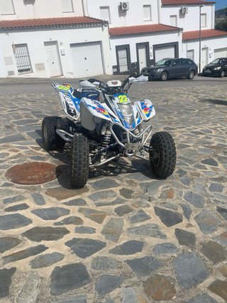 Suzuki LTZ 400 Quad Moto