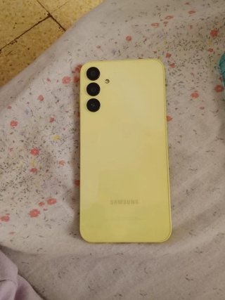 Samsung Galaxy A15 Dorado + Funda