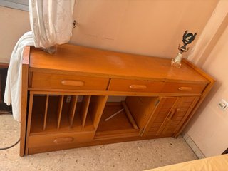 Mueble aparador de madera