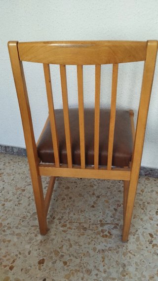 Sillas de madera