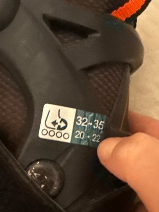 Patines en línea, casco y protecciones