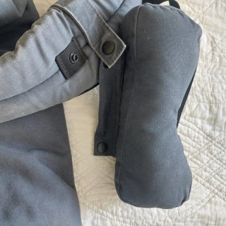 Mochila portabebés Boba sirenas.