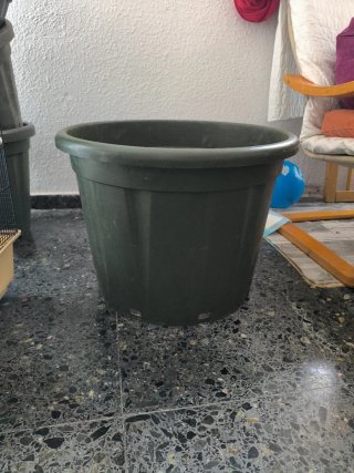 Macetas de plástico verdes de exterior