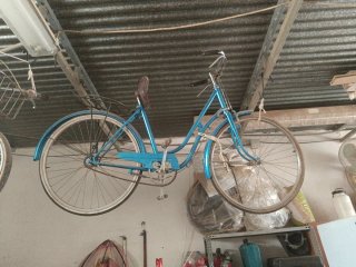 Bicicleta antigua varilla restaurada azul