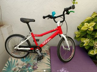 Bici Woom 3 Roja + Pata de Cabra