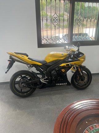 Yamaha YZF R1 50 Aniversario