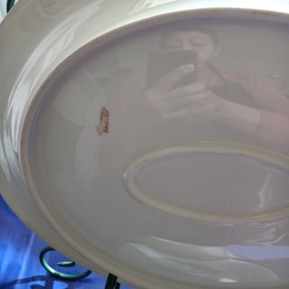 Vajilla de porcelana con peces