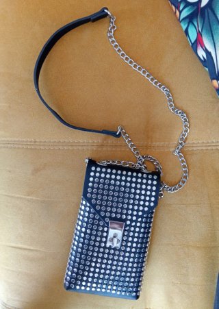 Bolso móvil Zara tachuelas