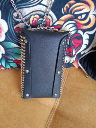 Bolso móvil Zara tachuelas