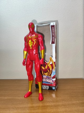 Figura Iron Spider Hasbro Titan Hero Series 30 cm
