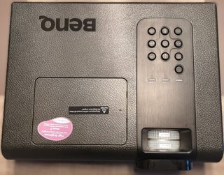 Proyector BenQ SP840 Full HD 4000 Lúmenes + Bolsa